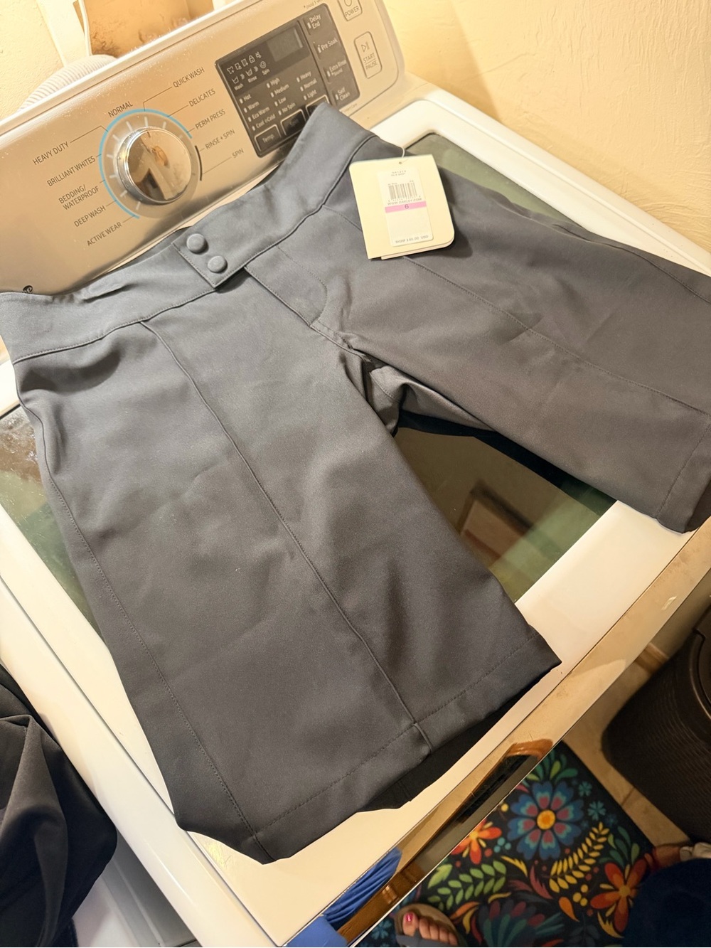 NWT Women's Charcoal Gray Stretch Bermuda Golf Shorts Size 6